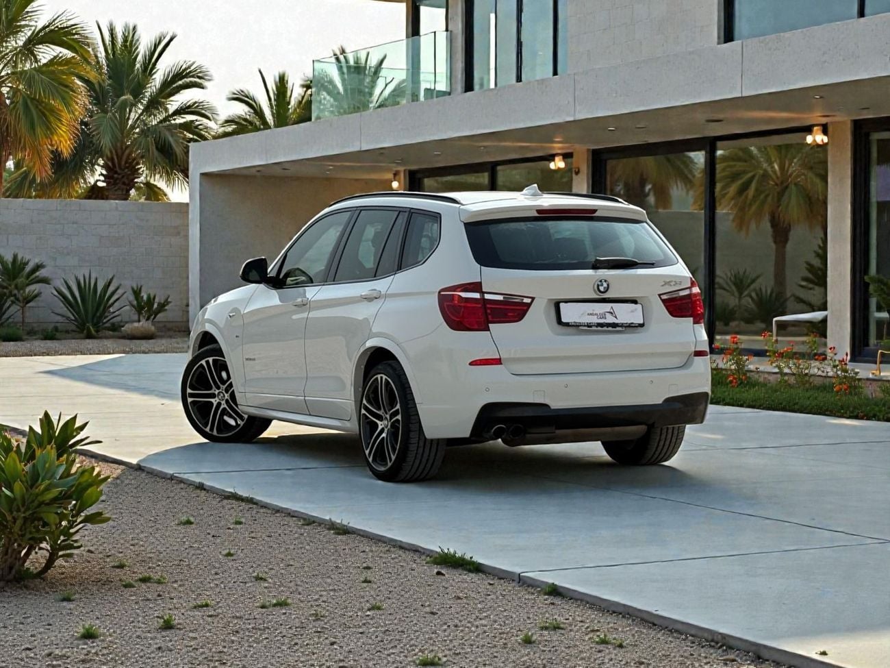 بي أم دبليو X3 AED 1,670 P.M | 0% DOWN PAYMENT | BMW X3 XDRIVE28I M KIT | 2017 | GCC SPECS