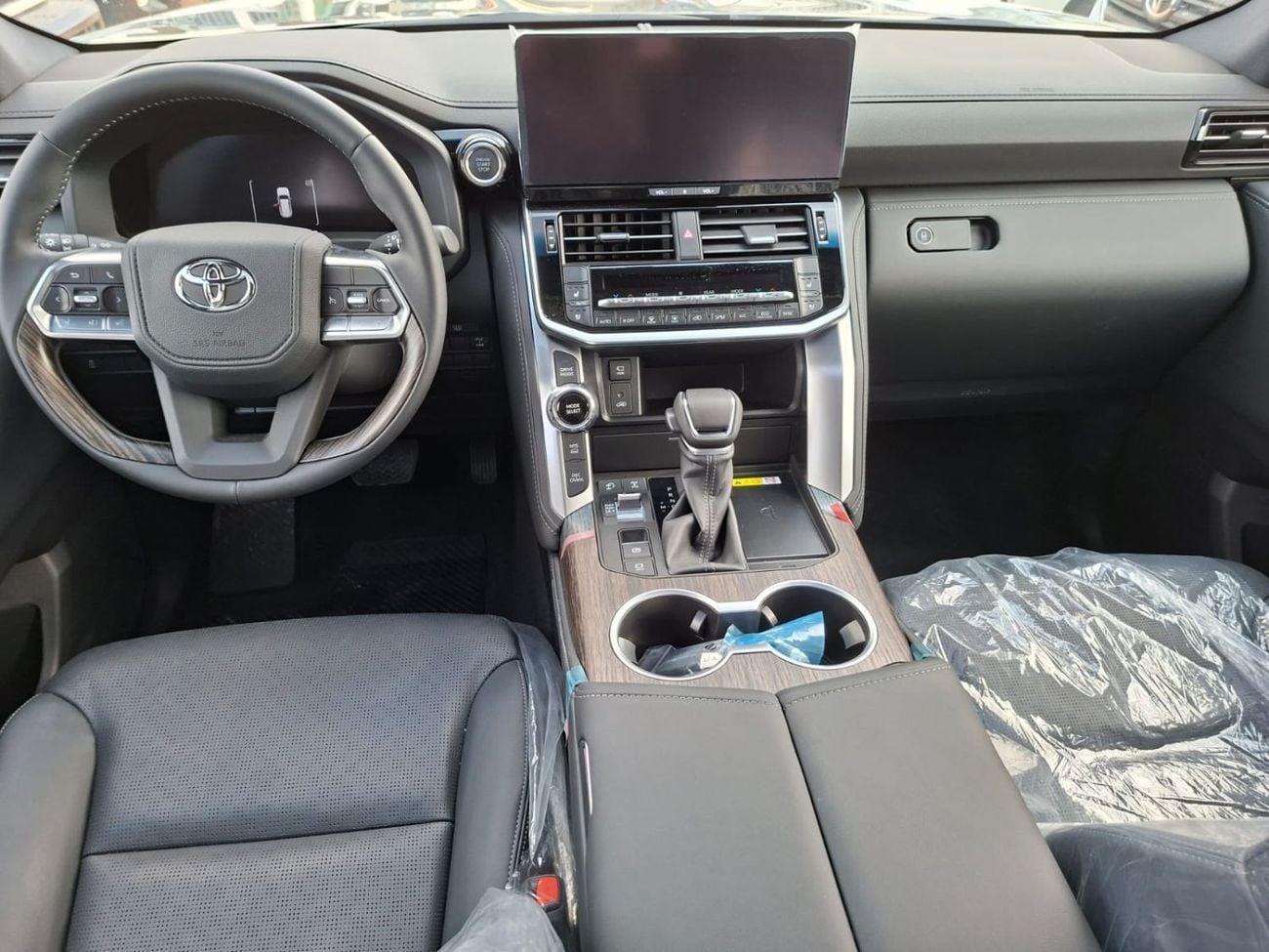 تويوتا لاند كروزر Toyota Land Cruiser VX 3.5L 2025 BLACK