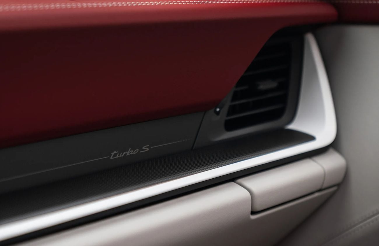 Porsche 911 3.7L F6 Turbocharged Engine + T-Hybrid