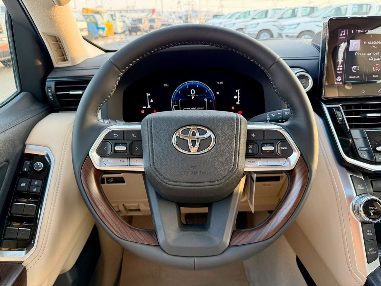 Toyota Land Cruiser 4.0L FULL GXR WITH RADAR