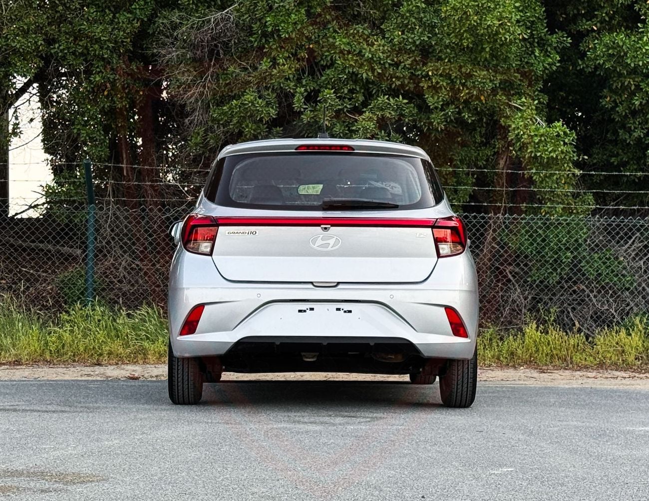 Hyundai Grand i10 Hyundai Grand i10 | 1.2 L | 2025 | GCC | Accident-Free | In Excellent Condition | 622 P.M