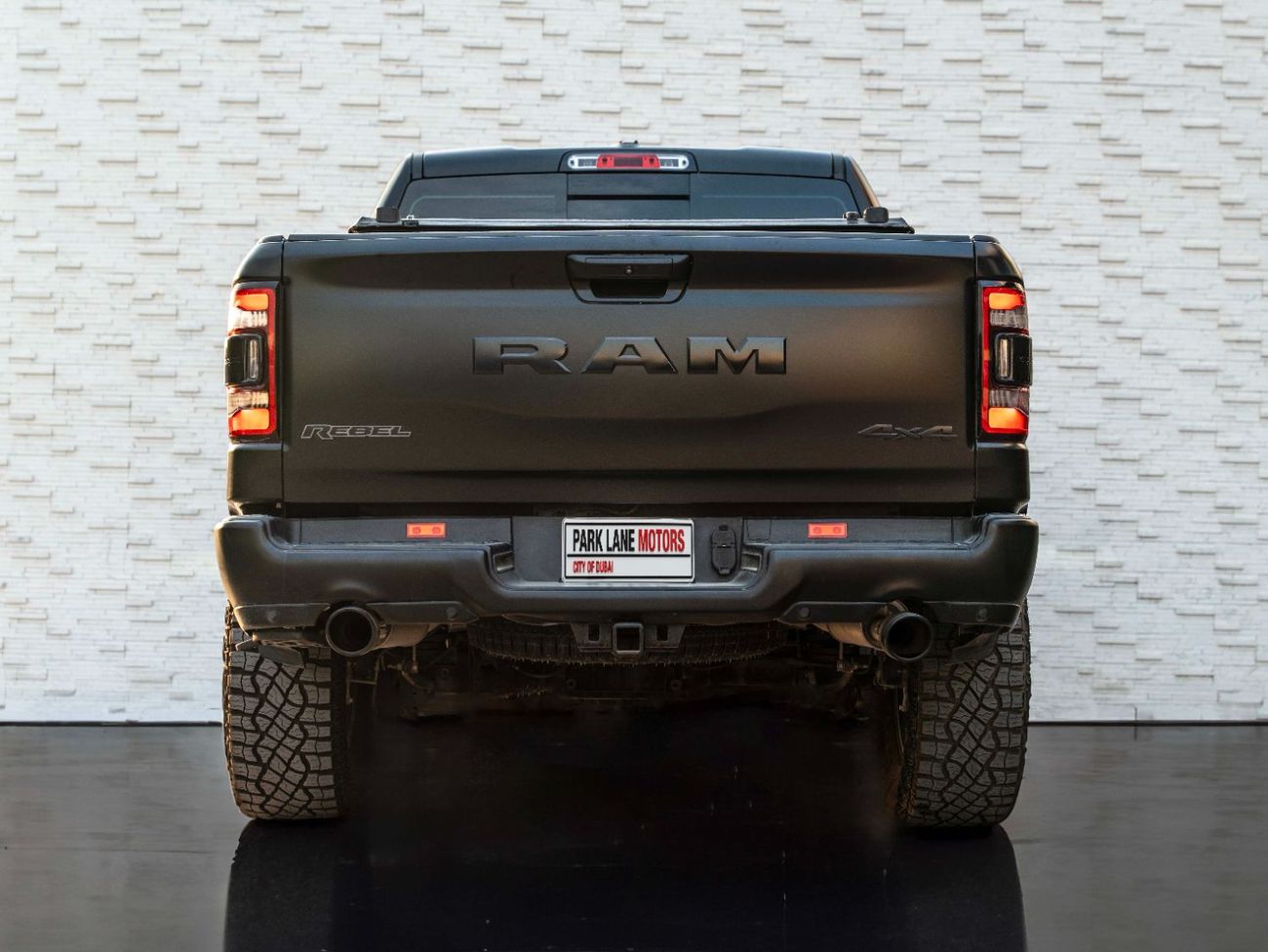 رام 1500 Rebel Crew Cab 5.7L