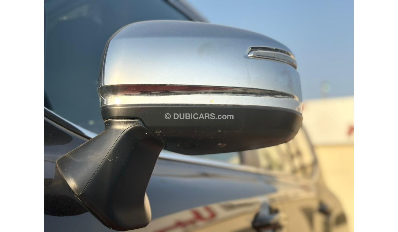 Toyota Land Cruiser TOYOTA LANDCRUISER 3.5 VX WITH MEMMORY SEATS BLACK 2023 * EXPORT ONLY AFRICA *