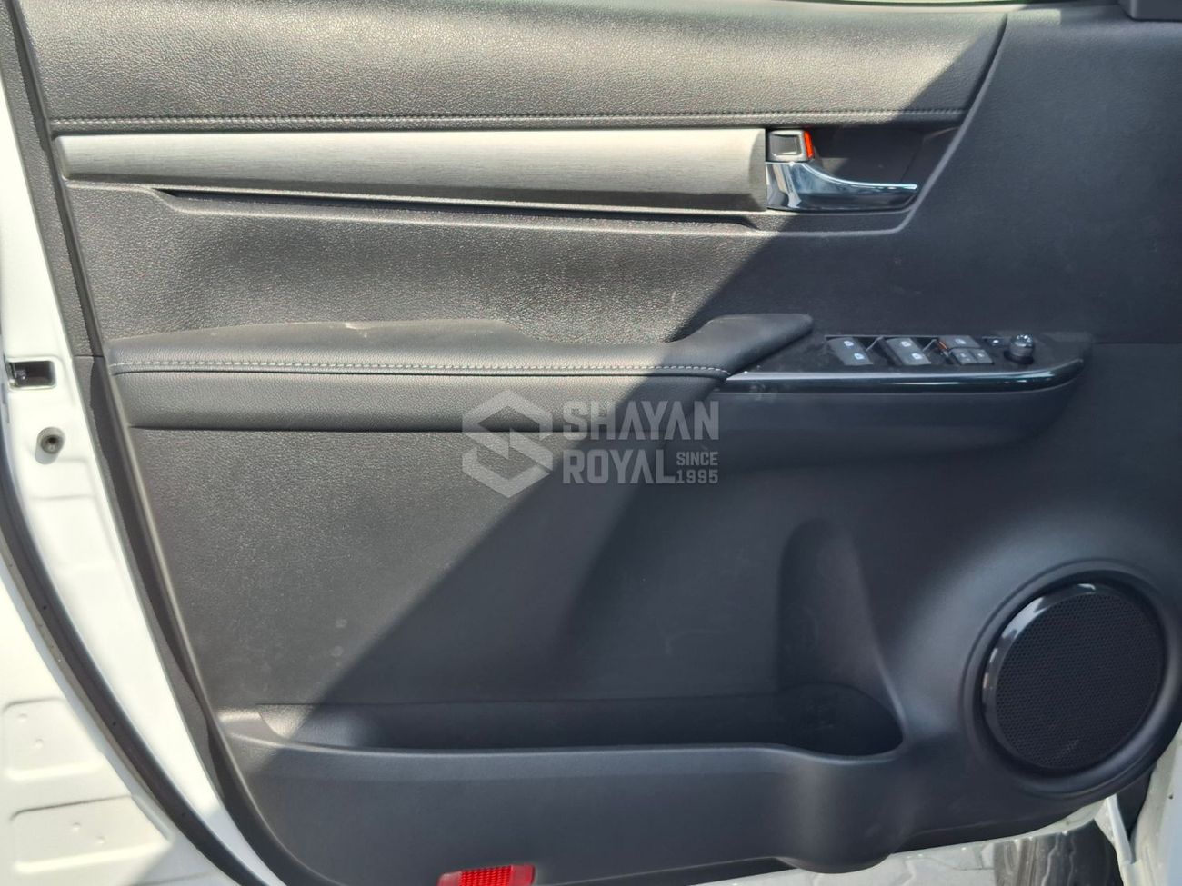 Toyota Hilux ADVENTURE 4.0L V6 PETROL DC AT 4WD 2026MY