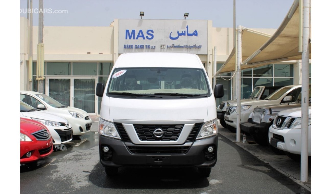 Nissan Urvan ACCIDENTS FREE - GCC - HIGHROOF - VAN IS IN PERFECT CONDITION INSIDE OUT