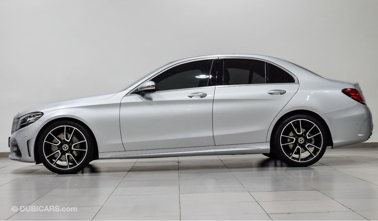 Mercedes-Benz C200 JANUARY HOT OFFER PRICE!!