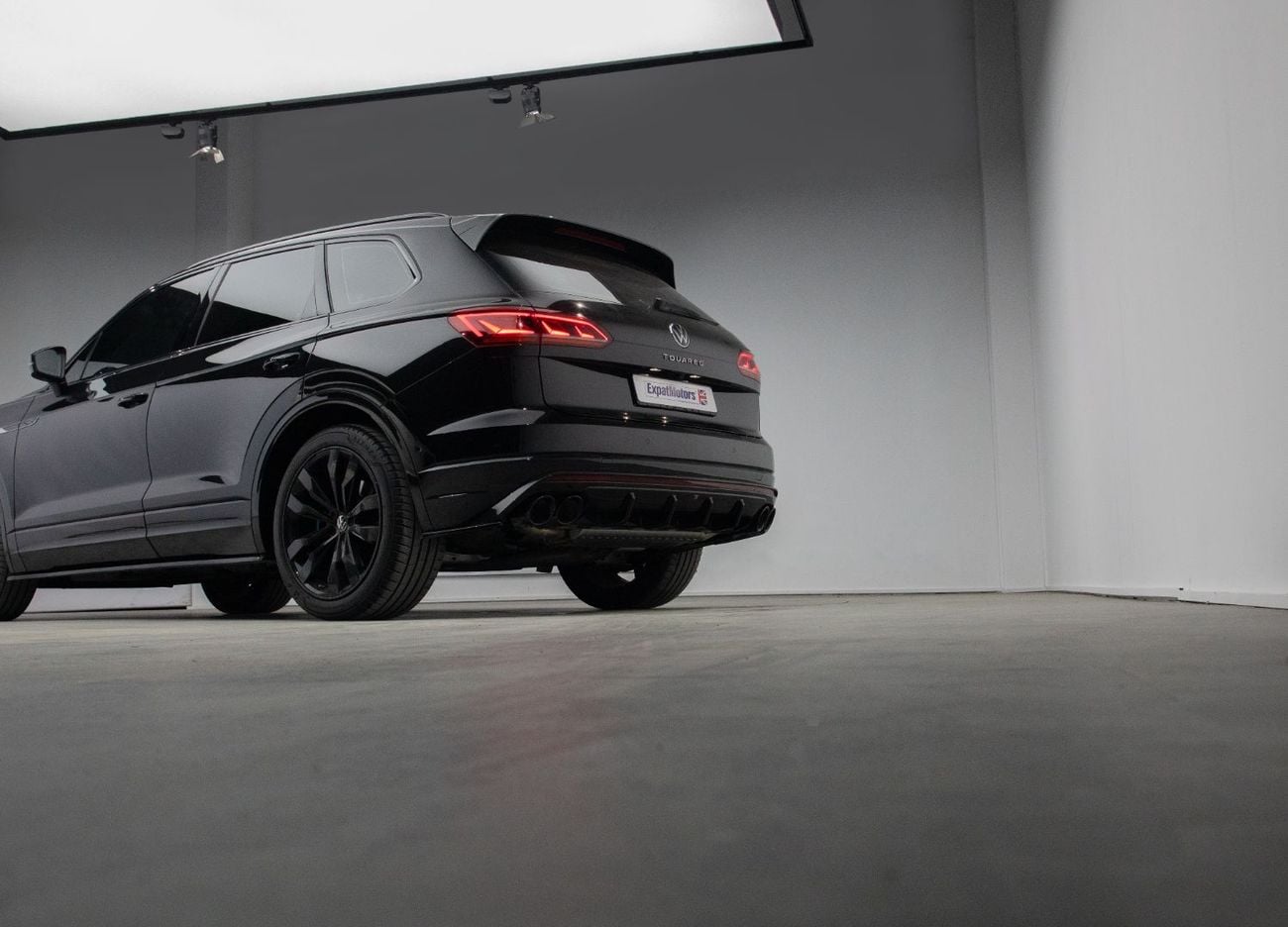 فولكس واجن طوارق R-Line 3.0L AWD