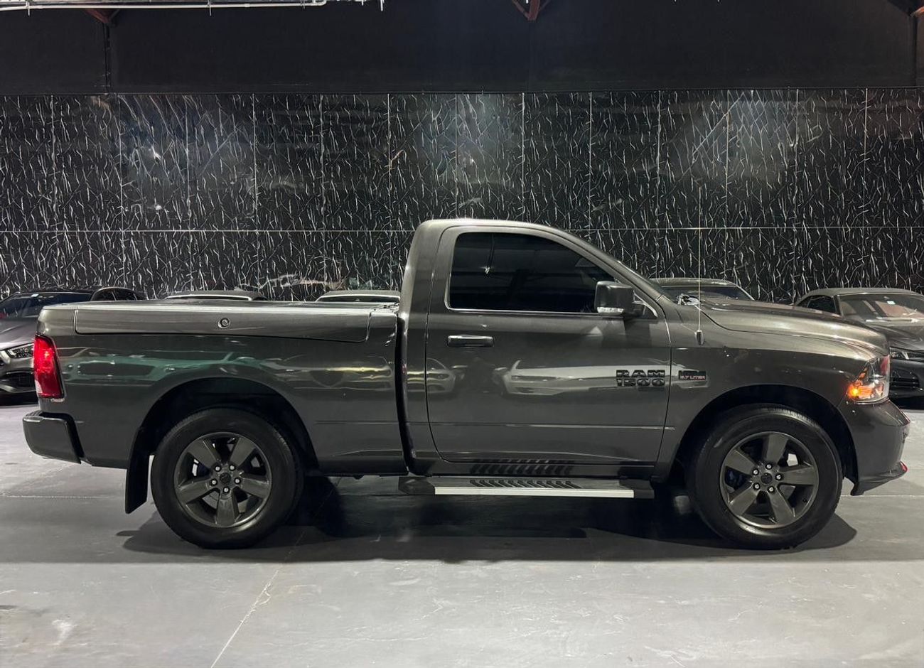 Dodge RAM 1500 Dodge RAM 1500  |  5.7 L HEMI V8 VVT | 8 Speed | GCC |