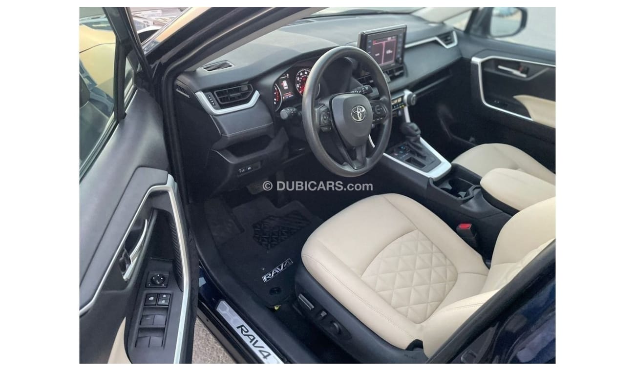 Toyota RAV4 2021 Toyota RAV4 XLE - 2.5L V4 MidOption+