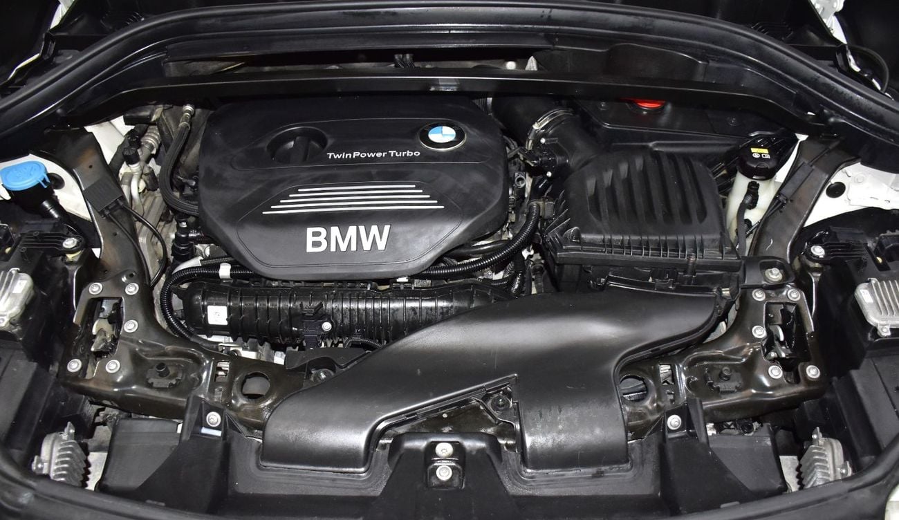 BMW X1 SDRIVE 20i EXCLUSIVE EXCELLENT DEAL for our BMW X1 sDrive20i ( 2017 Model ) in White Color GCC Specs