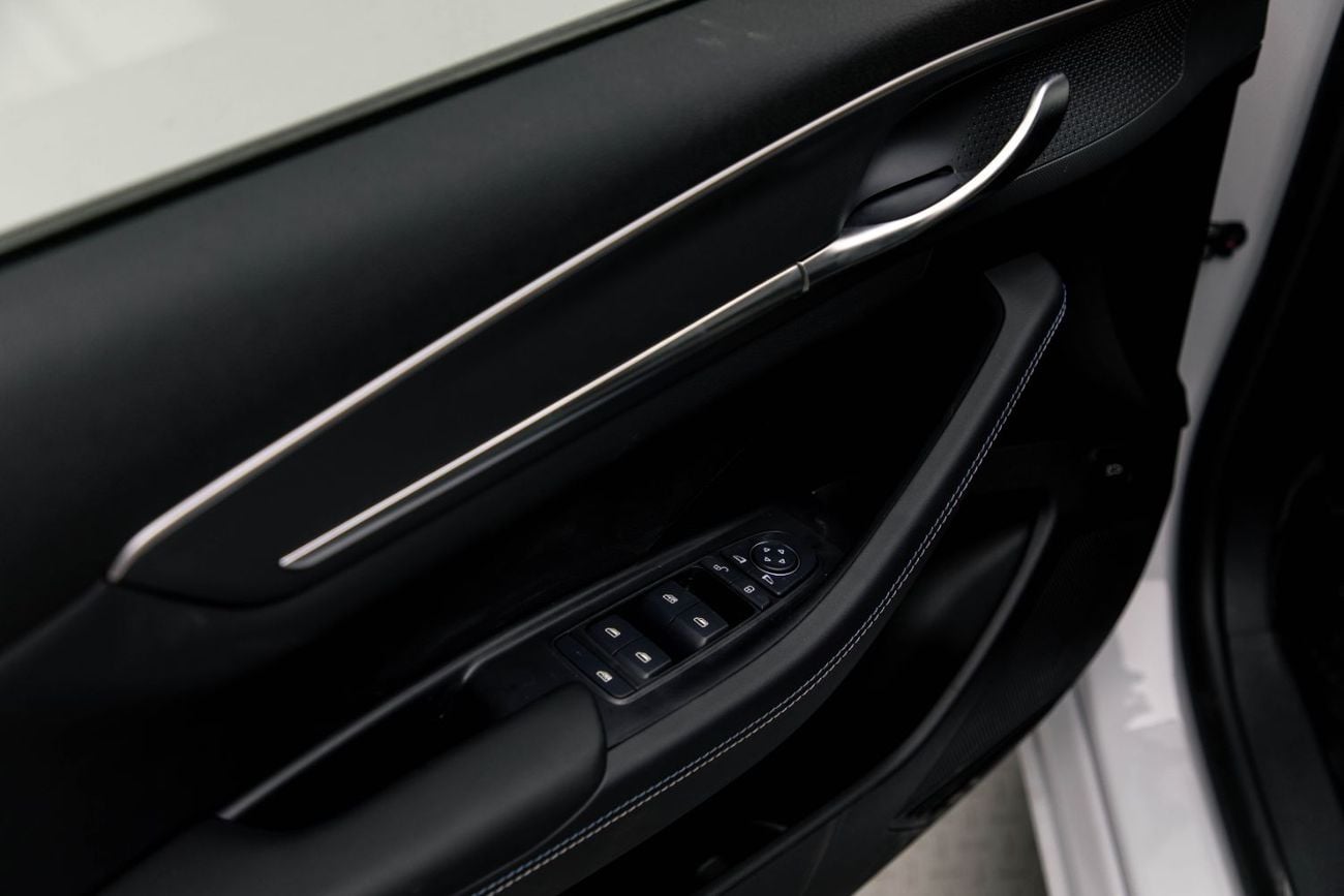 بي واي دي ديسترويار 05 DM-I Luxury 1.5L Plug in Hybrid - White Inside Grey | Export Only