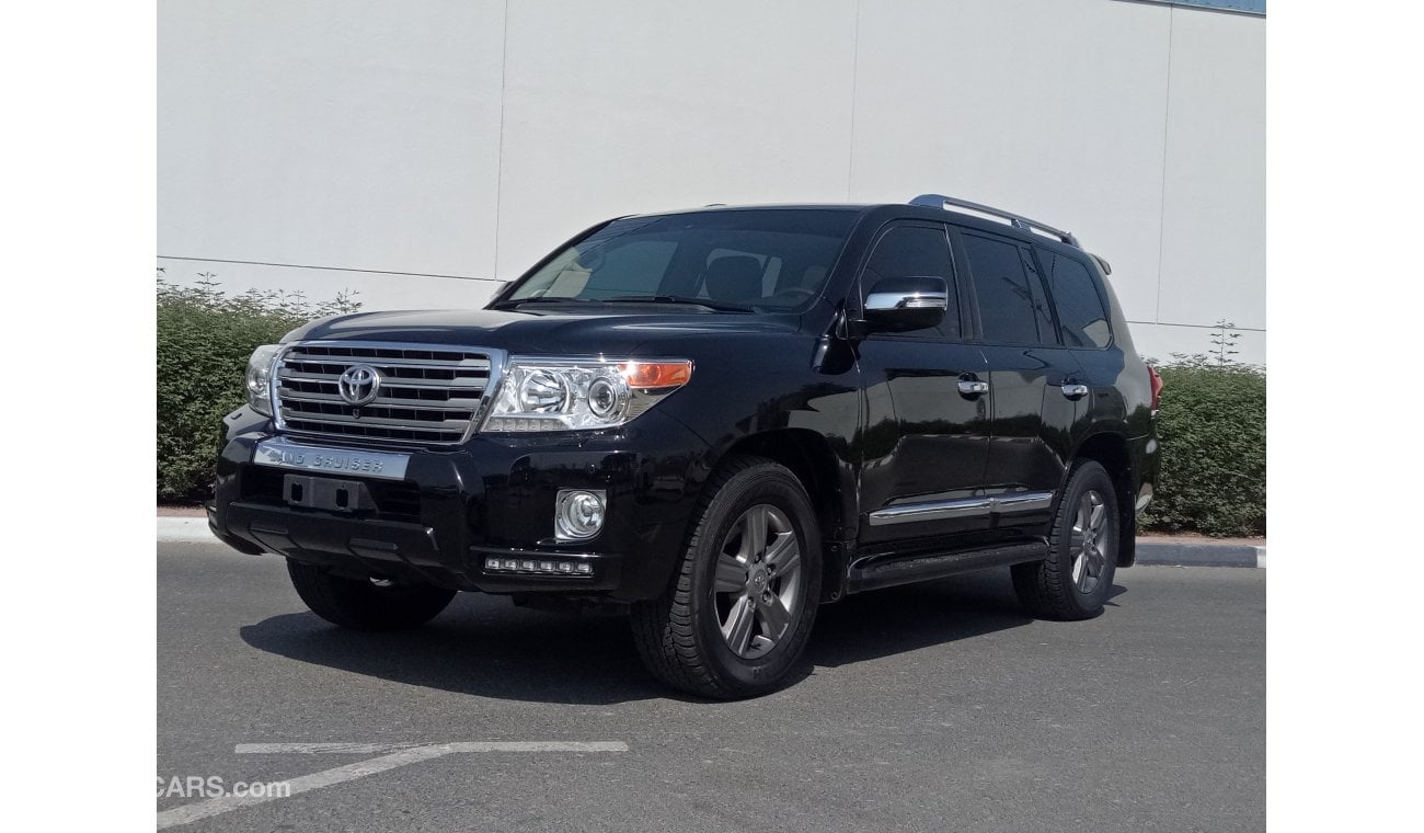 تويوتا لاند كروزر TOYOTA LANDCRUISER 2015 V8 VXR FUL OPTION .LOW KILOMETERS.FUL SERVICE HISTRY ONLY PAY 2453X60 MNTHLY