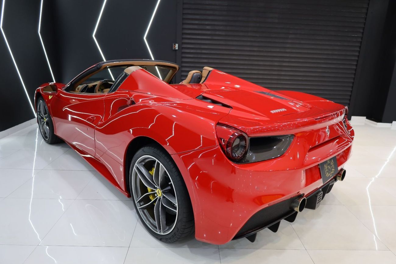 Ferrari 488 Spider Carbon Exterior/Interior, Passenger Display, GCC Specs!!