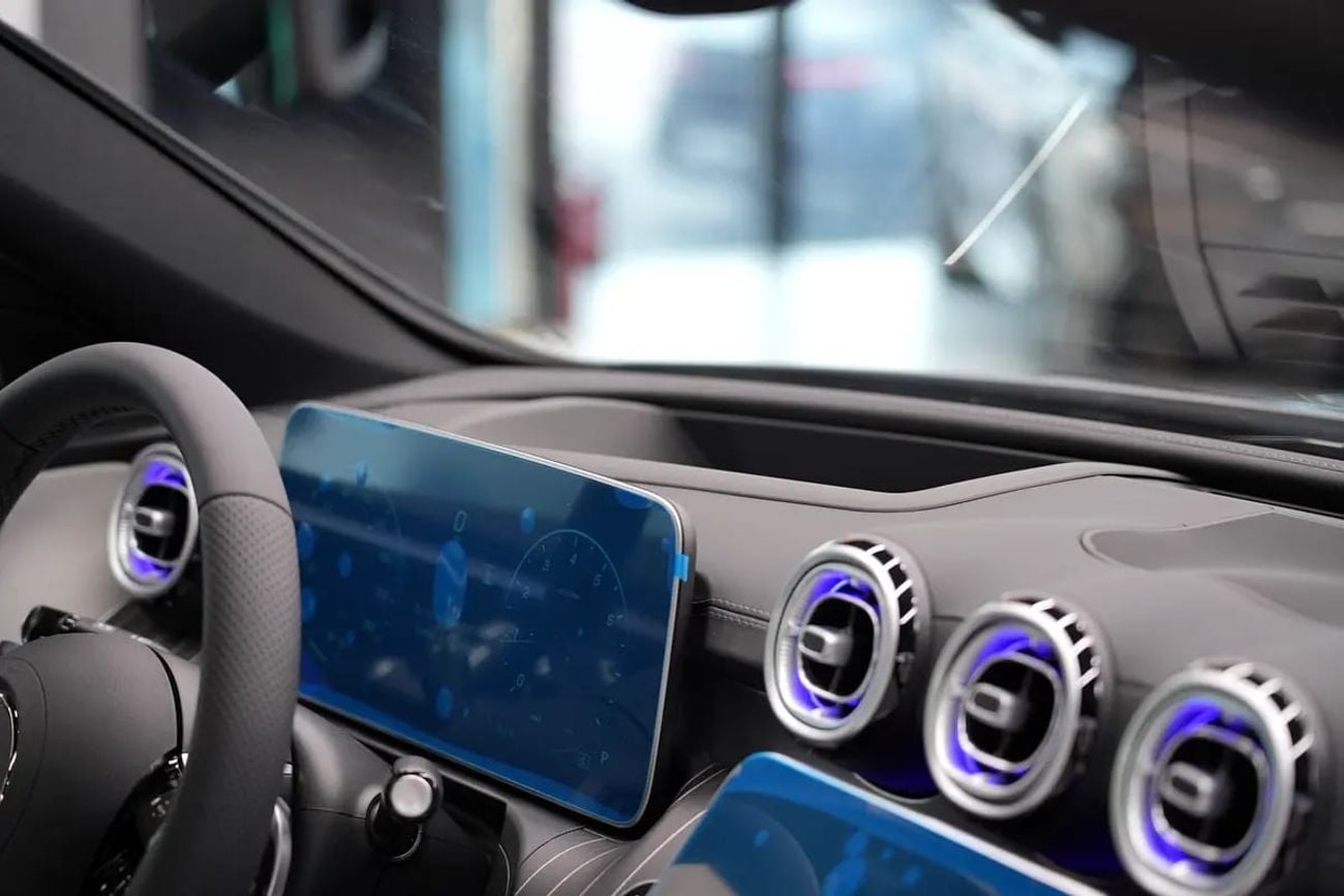 مرسيدس بنز C 200 C 200 | GCC 0km | Agency Warranrty | AMG Package