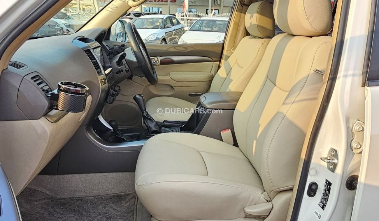 Toyota Prado PREMIUM LEATHER SEATS | RIGHT-HAND-DRIVE | HOOD MIRROR