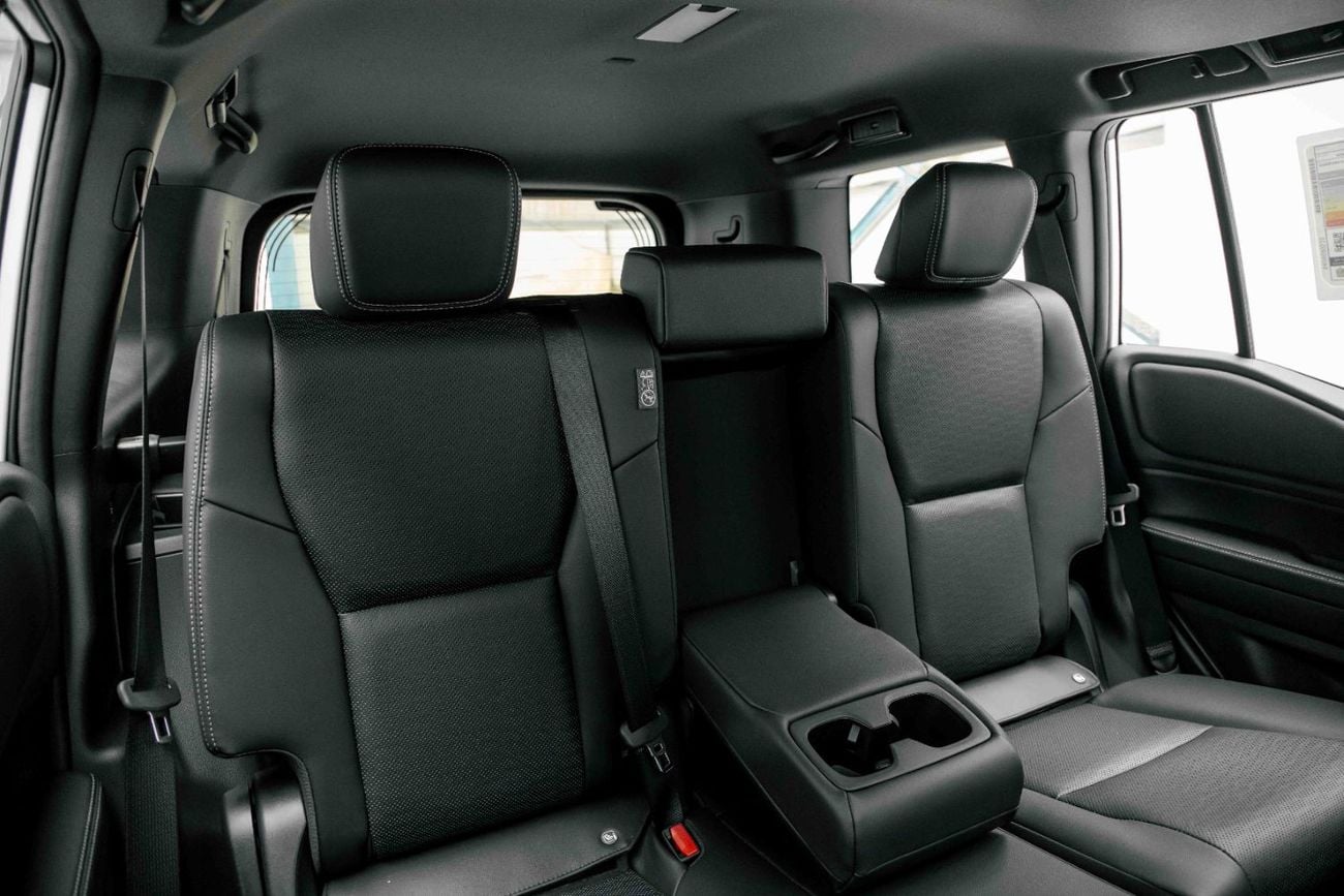 تويوتا برادو 2.4L - Platinum White Inside Black | Export Only