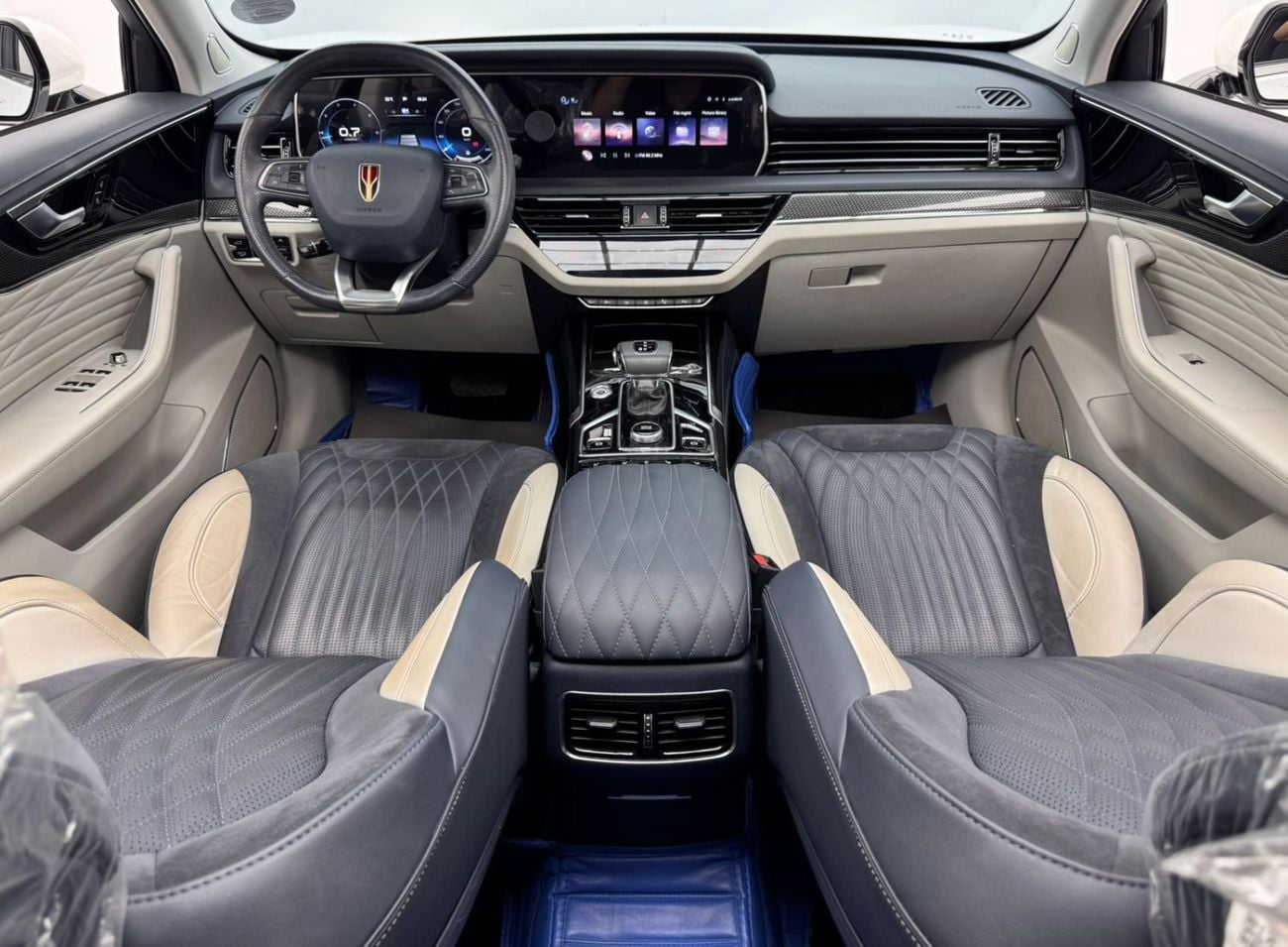 HONGQI HS5 2023 HONGQI HS5 Deluxe 40TD, 1/2029 HONGQI Warranty and Service Pack, HONGQI Service History, GCC