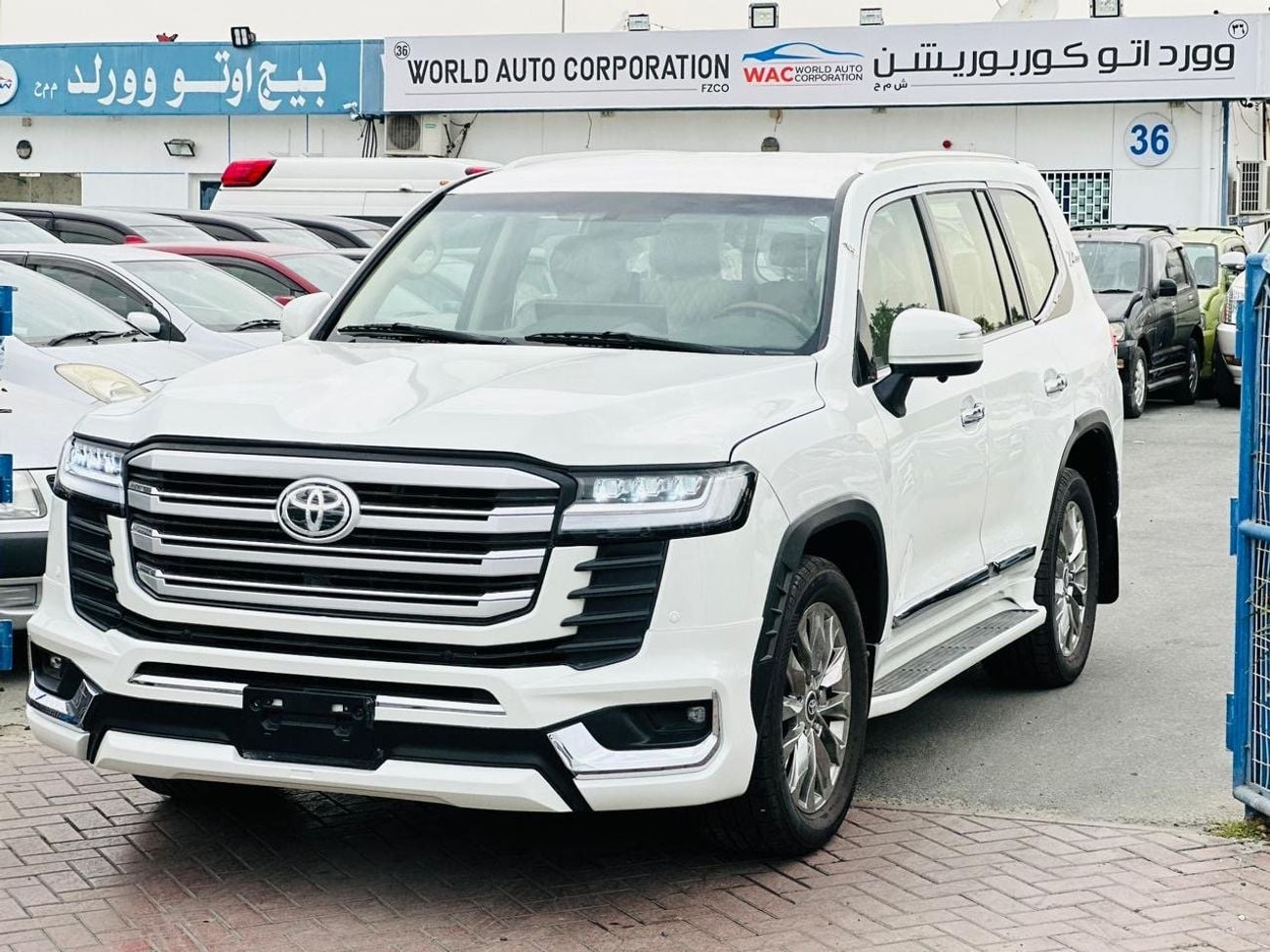 تويوتا لاند كروزر VXR V6 LHD Full Option