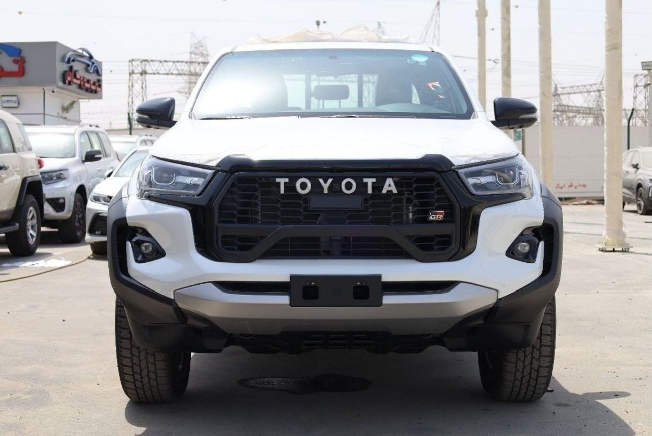 Toyota Hilux TOYOTA_HILUX_GR_2024_4.0L_GASOLINE_WHITE_COLOR