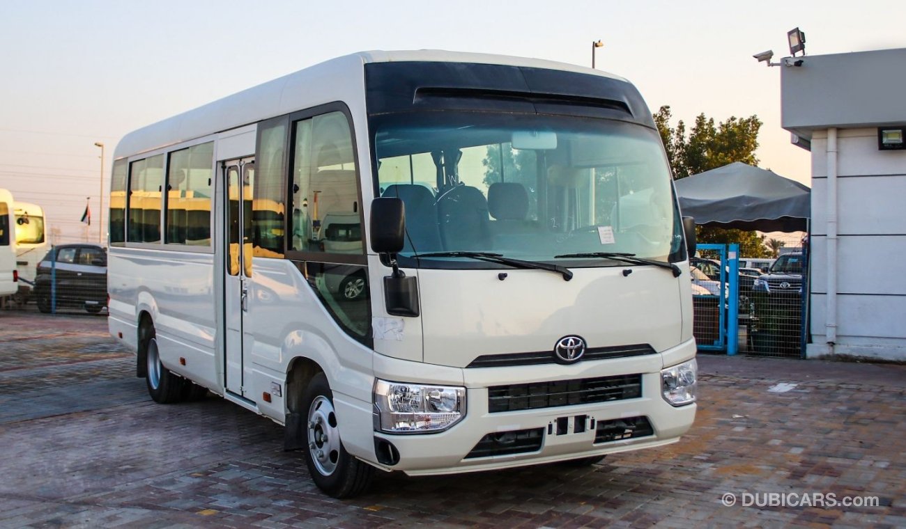 Toyota Coaster 4.2L MT 2022