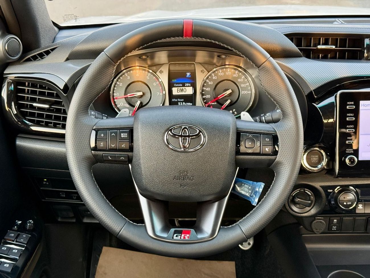 تويوتا هيلوكس GR Sport 4.0L 4x4