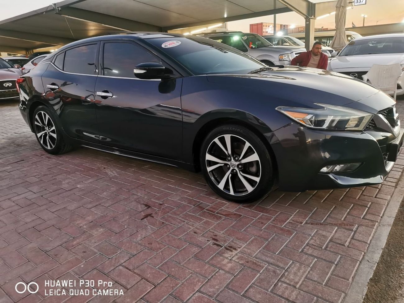 Nissan Maxima SV 3.5L Luxury and top condition