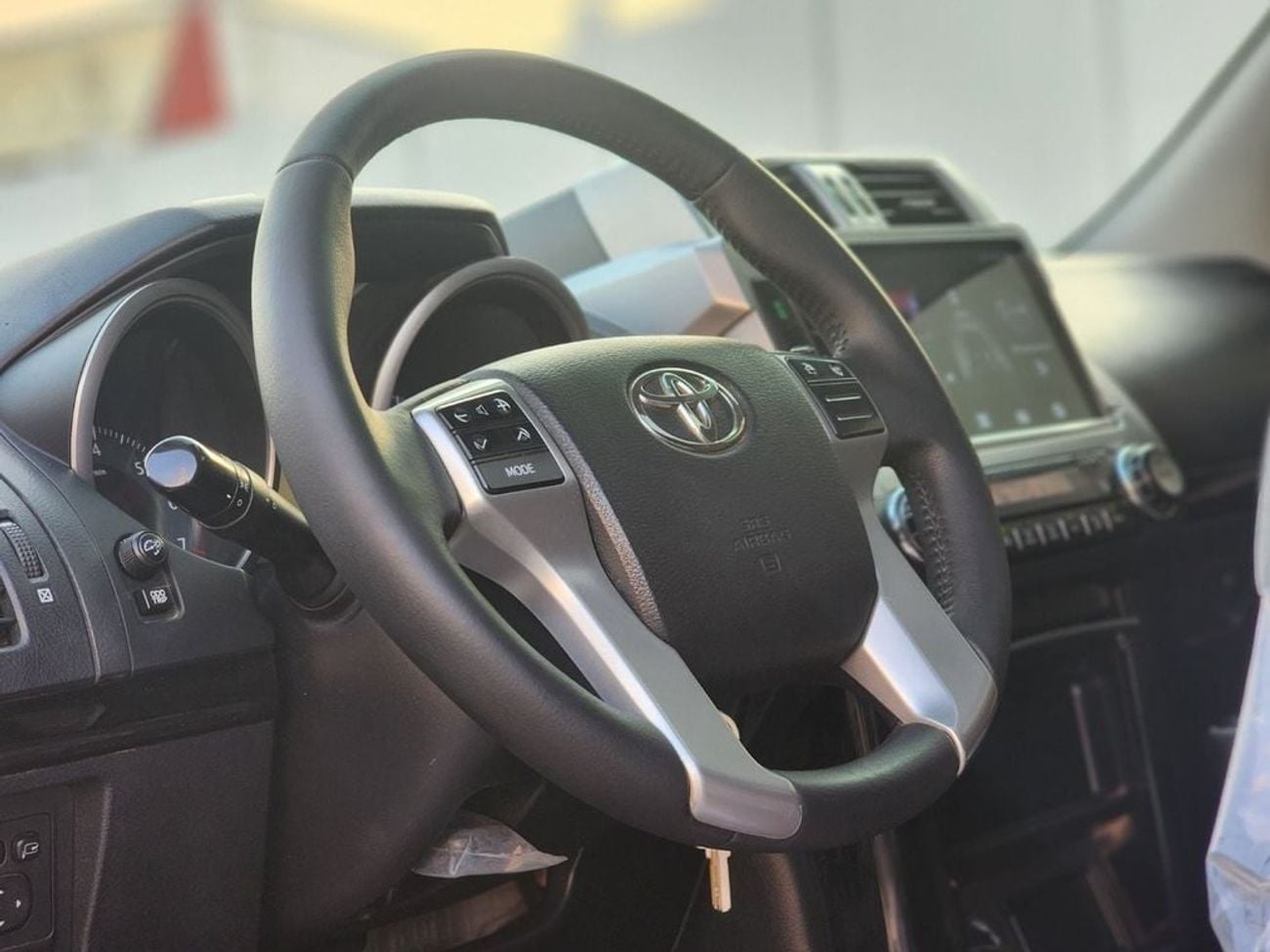 تويوتا برادو 2014 VXR LHD Petrol Engine Full Option Very clean condition