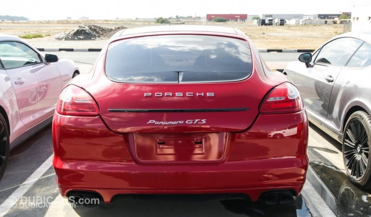 Porsche Panamera GTS