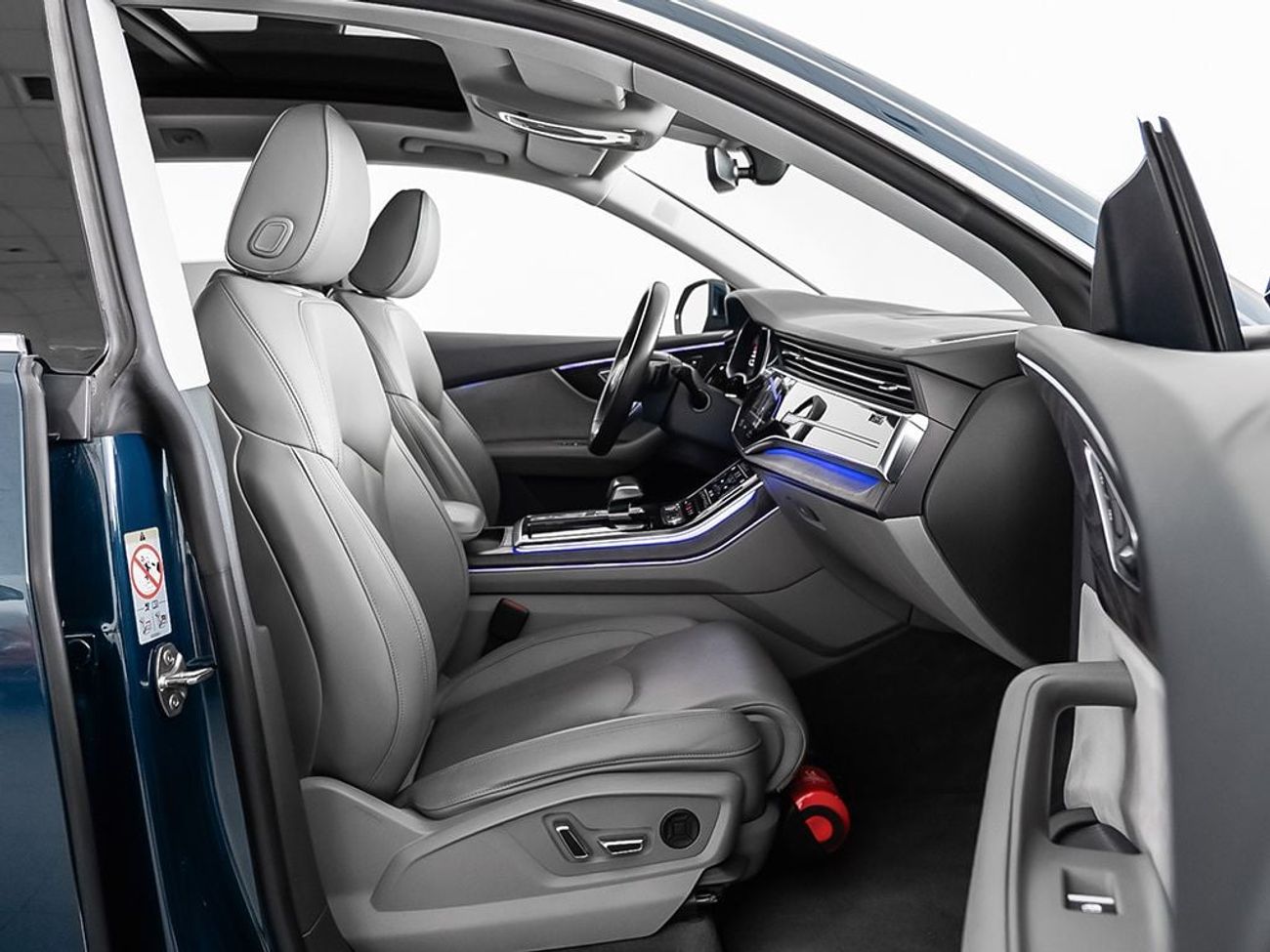 Audi Q8 55 TFSI quattro 3.0L SUV