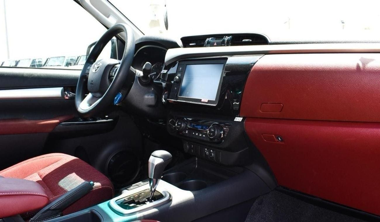 تويوتا هيلوكس SGLX S GLX 2.7L 4WD A/T S GLX 2.7L 4WD, KEYLESS ENTRY, PUSH START, SEAT COOLER , MODEL 2024 SAUDI SP