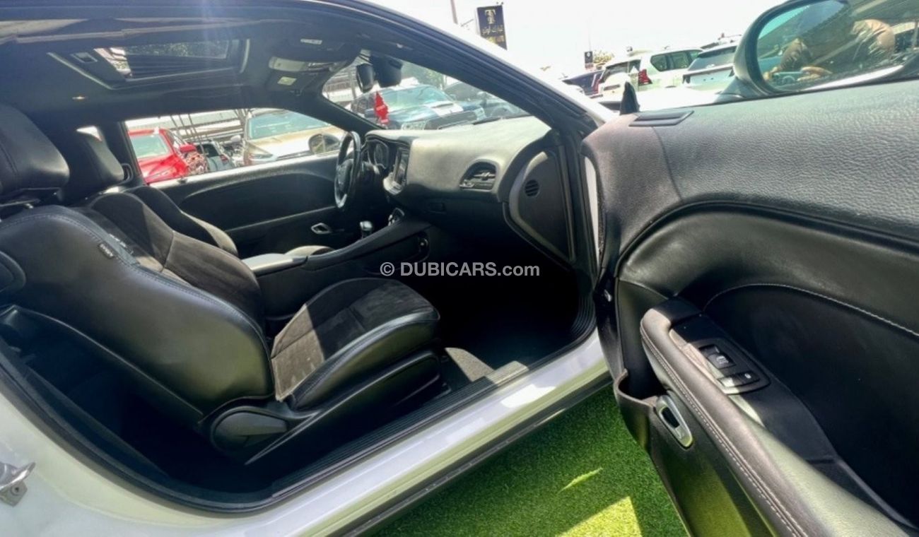 Dodge Challenger SRT8 392 Scat Pack Shaker car has a one year mechanical warranty included** and bank financing