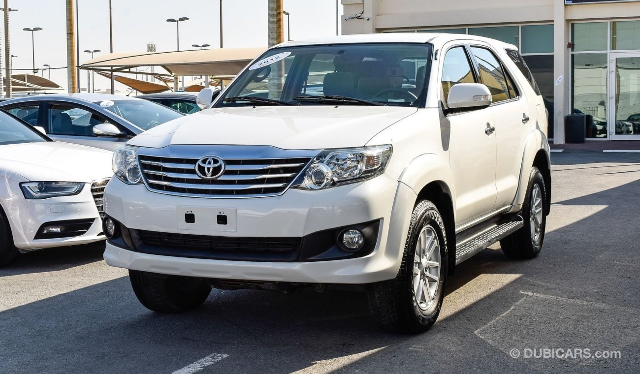 Toyota Fortuner SR5