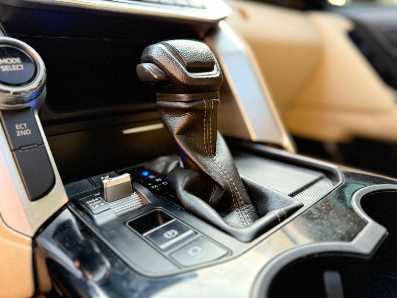 Toyota Land Cruiser GXR2 3.3L