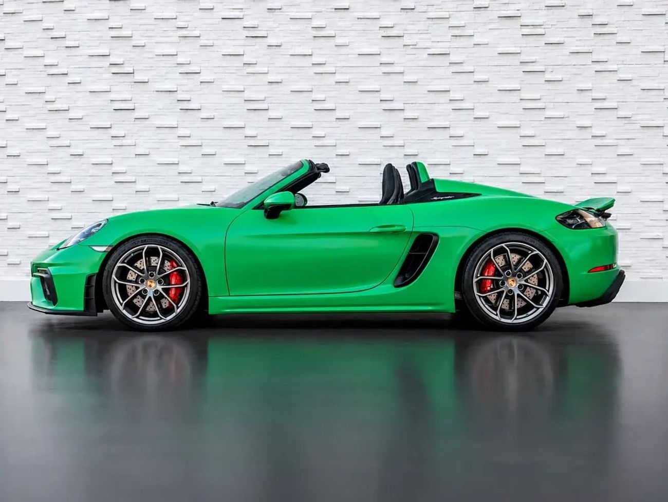 Porsche 718 Spyder STANDARD