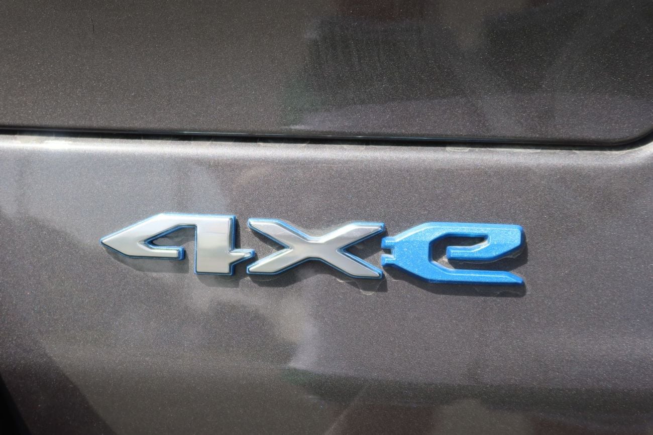 جيب جراند شيروكي NO HIDDEN FEES. NO SURPRISES.  The price you see is the EXACT price you pay. No hidden charges. No l