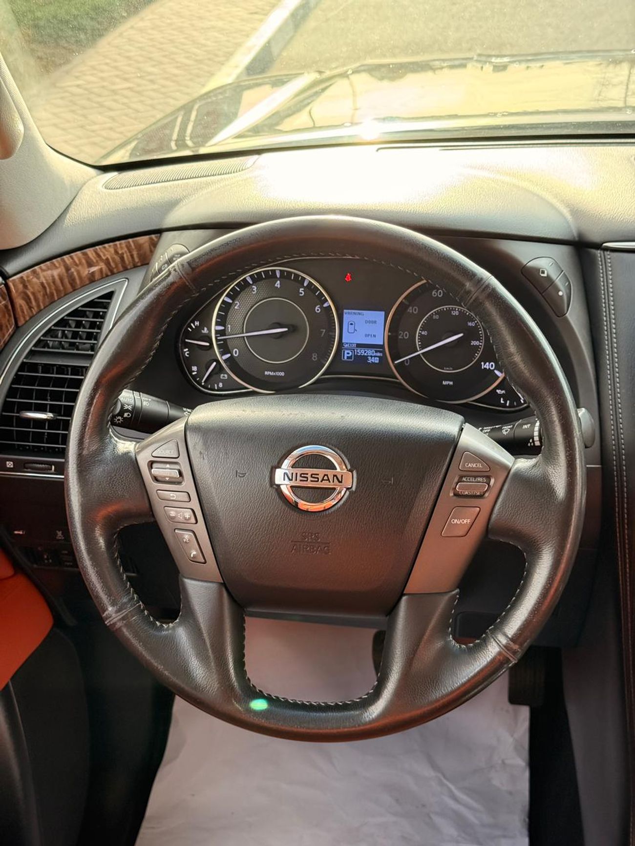 Nissan Armada 4WD 5.6 L Nismo