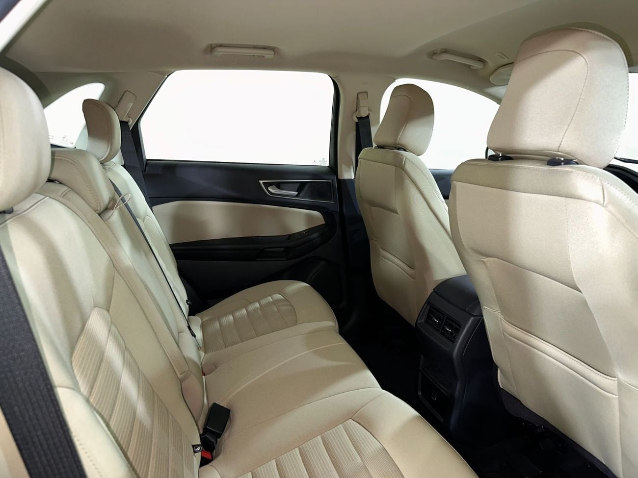 Ford Edge SEL /AL TAYER MOTORS AL QOUZ SHOWROOM /SEL122