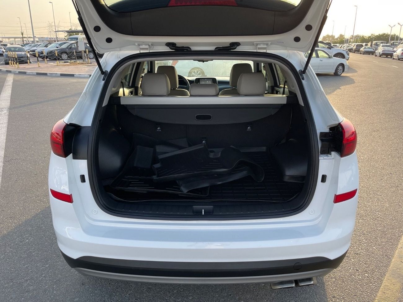 Hyundai Tucson 2020 HYUNDAI TUCSON 4x4 FULL OPTION IMPORTED FROM USA