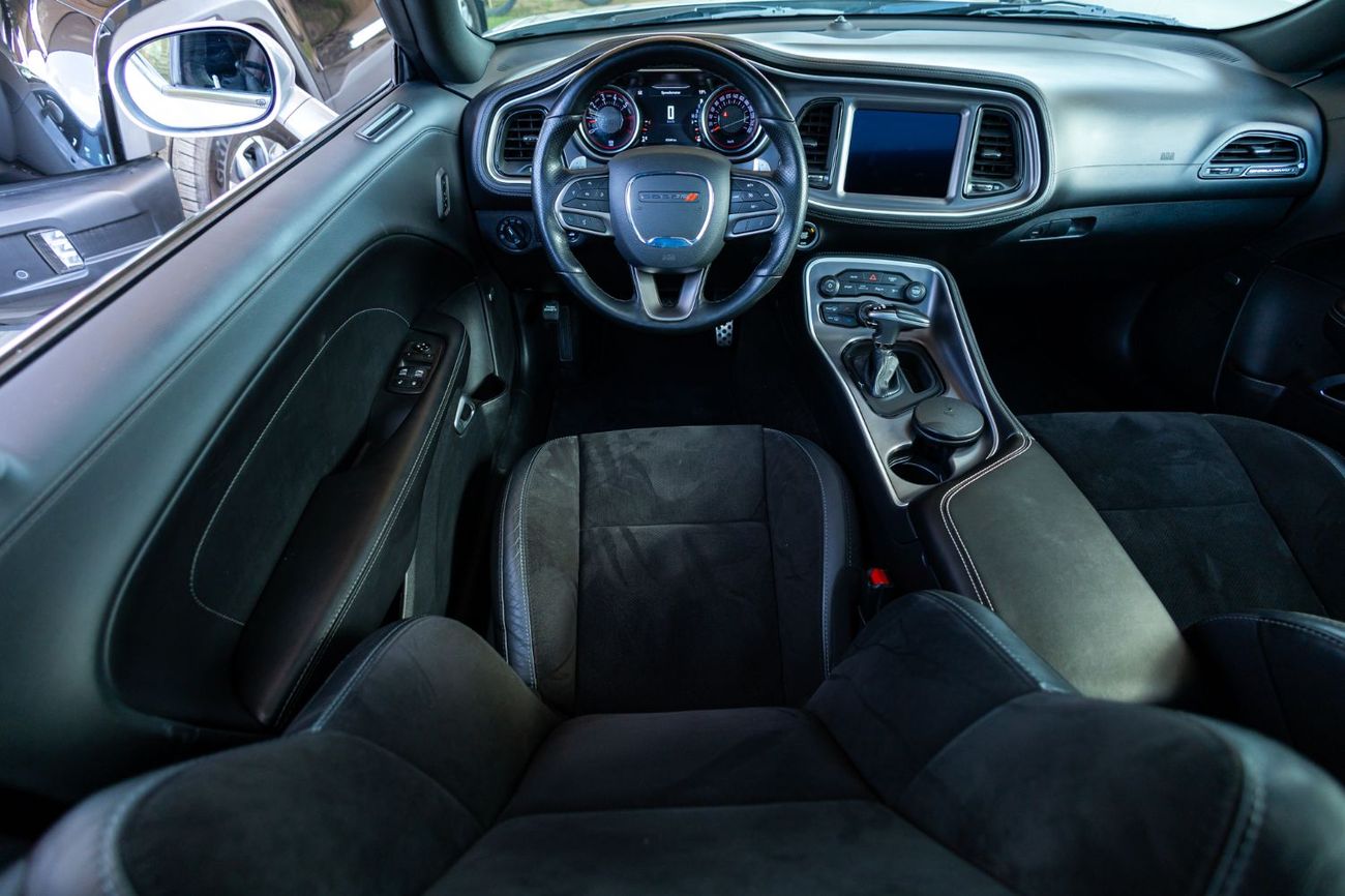 Dodge Challenger R/T 5.7L (370 HP)