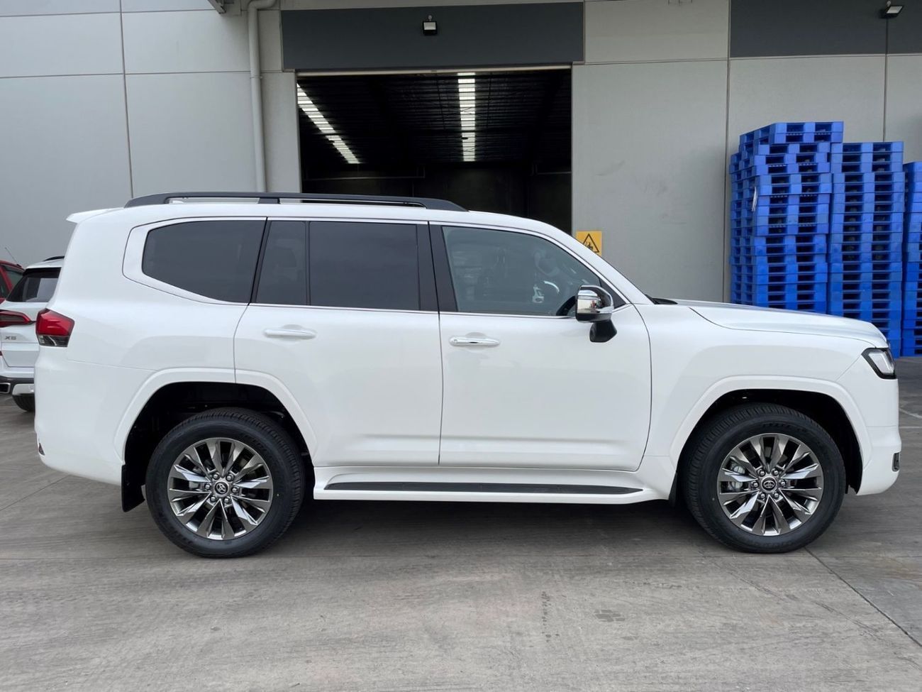 Toyota Land Cruiser (RIGHT HAND) 2025 ZX SAHARA 3.3L V6 TWIN TURBO 4X4 BRAND NEW 0KM