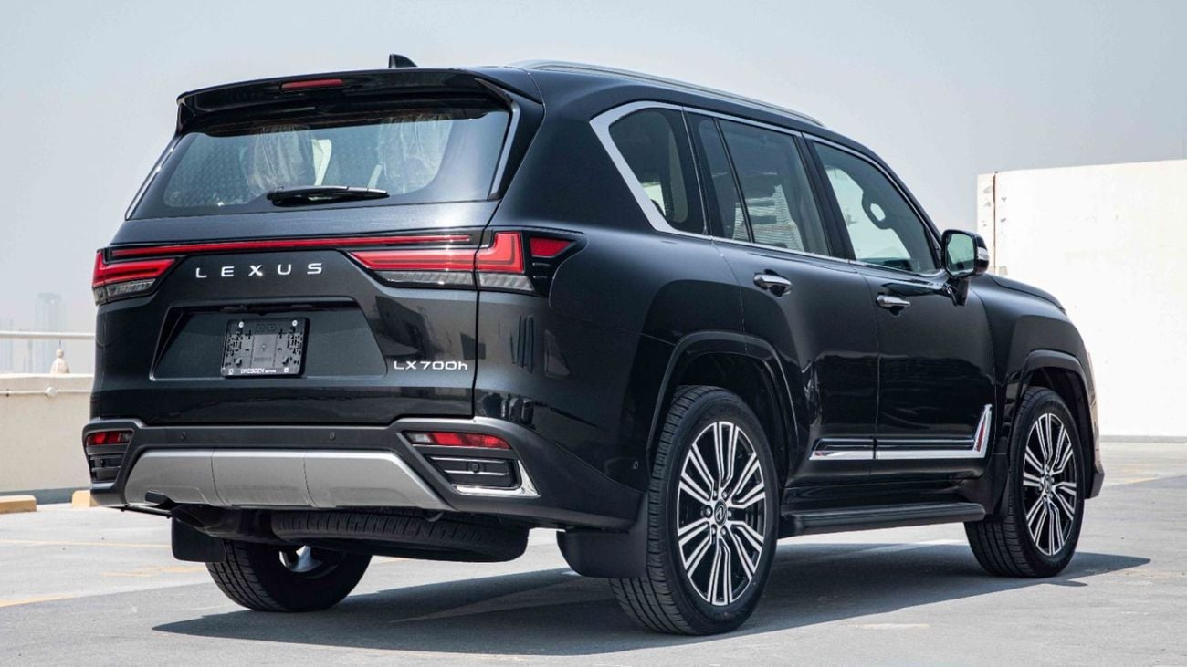 لكزس LX 700h SIGNATURE 3.5 لتر | شاحن توربيني مزدوج | 2026 | رسوم التسجيل المحلي +10%