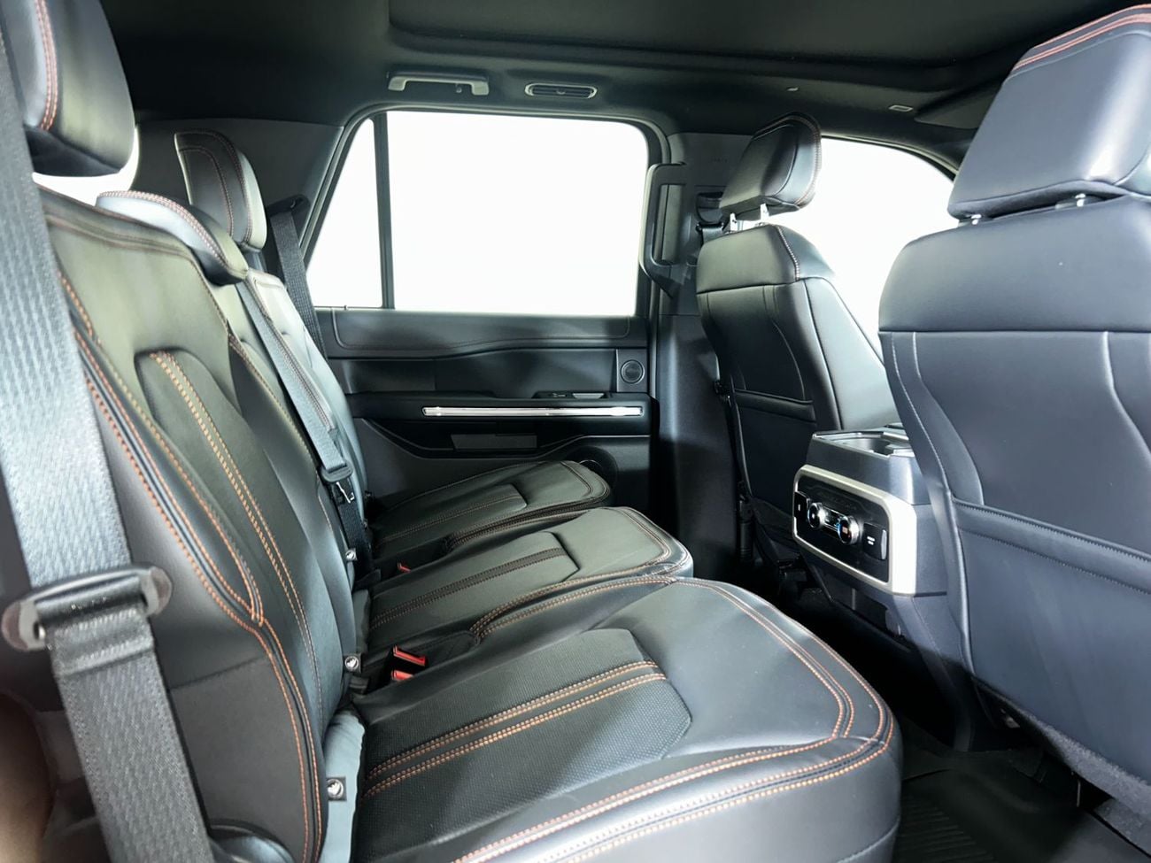 Ford Expedition TIMBERLINE TL2524 / FREE INSURANCE + REGISTRATION / AL TAYER MOTORS AL QOUZ SHOWROOM