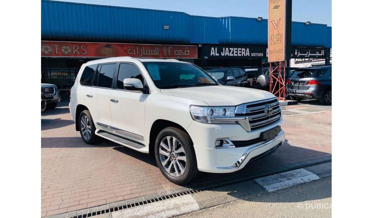 Toyota Land Cruiser VXR 5.7