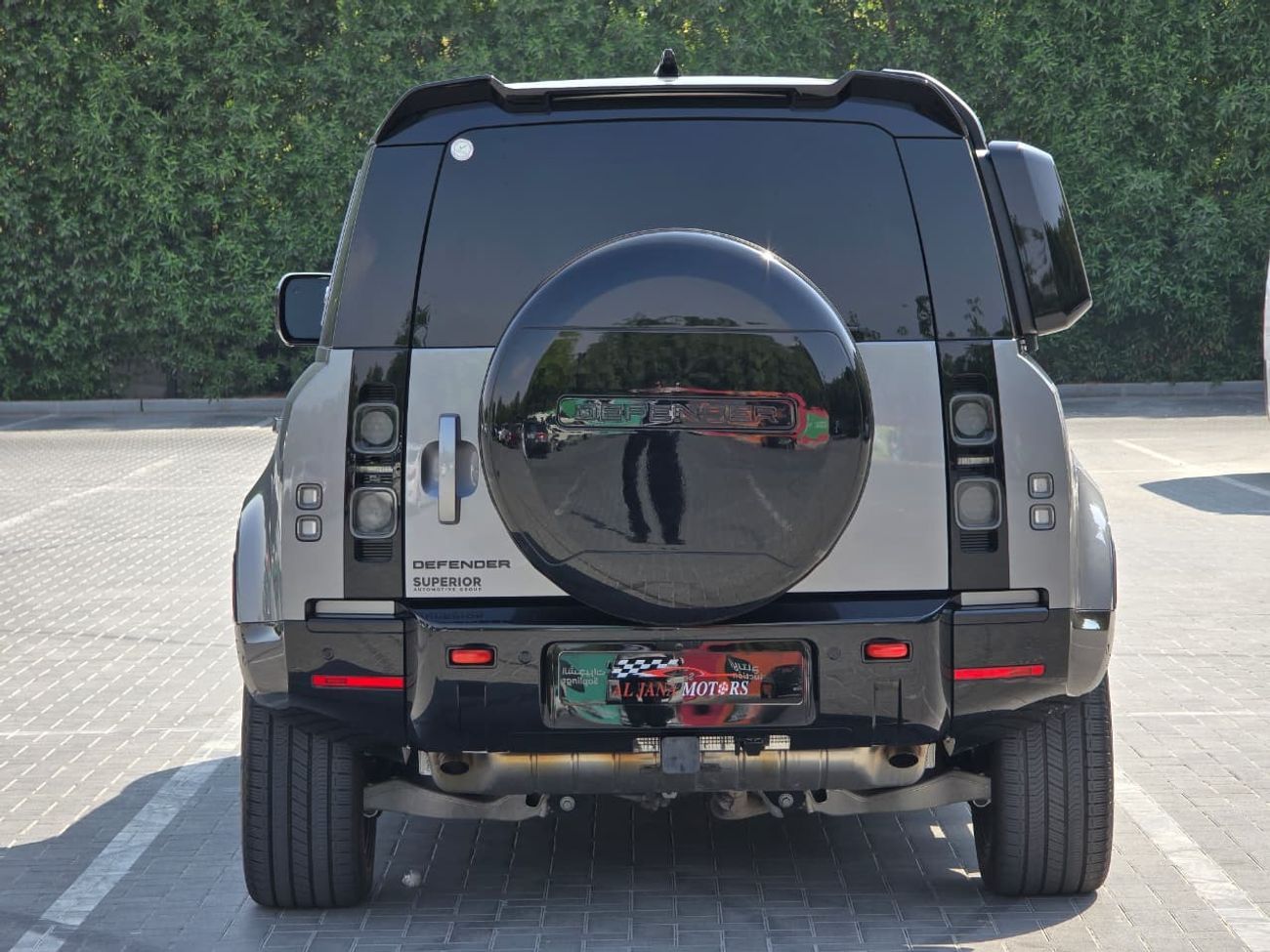 لاند روفر ديفندر P400 110 X-Dynamic HSE 3.0L (5 Seater)