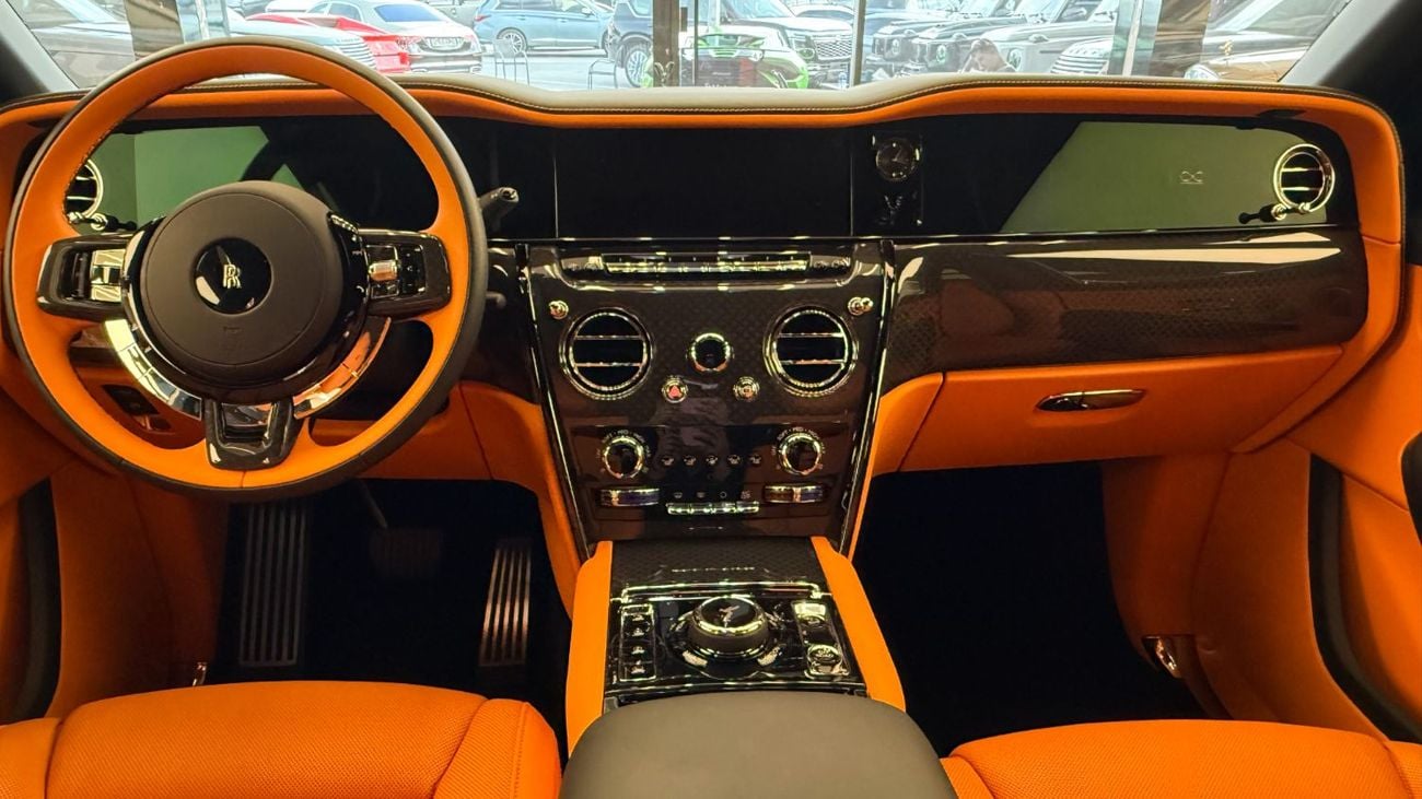 Rolls-Royce Cullinan Rolls Royce Cullinan - Black Badge - 2025