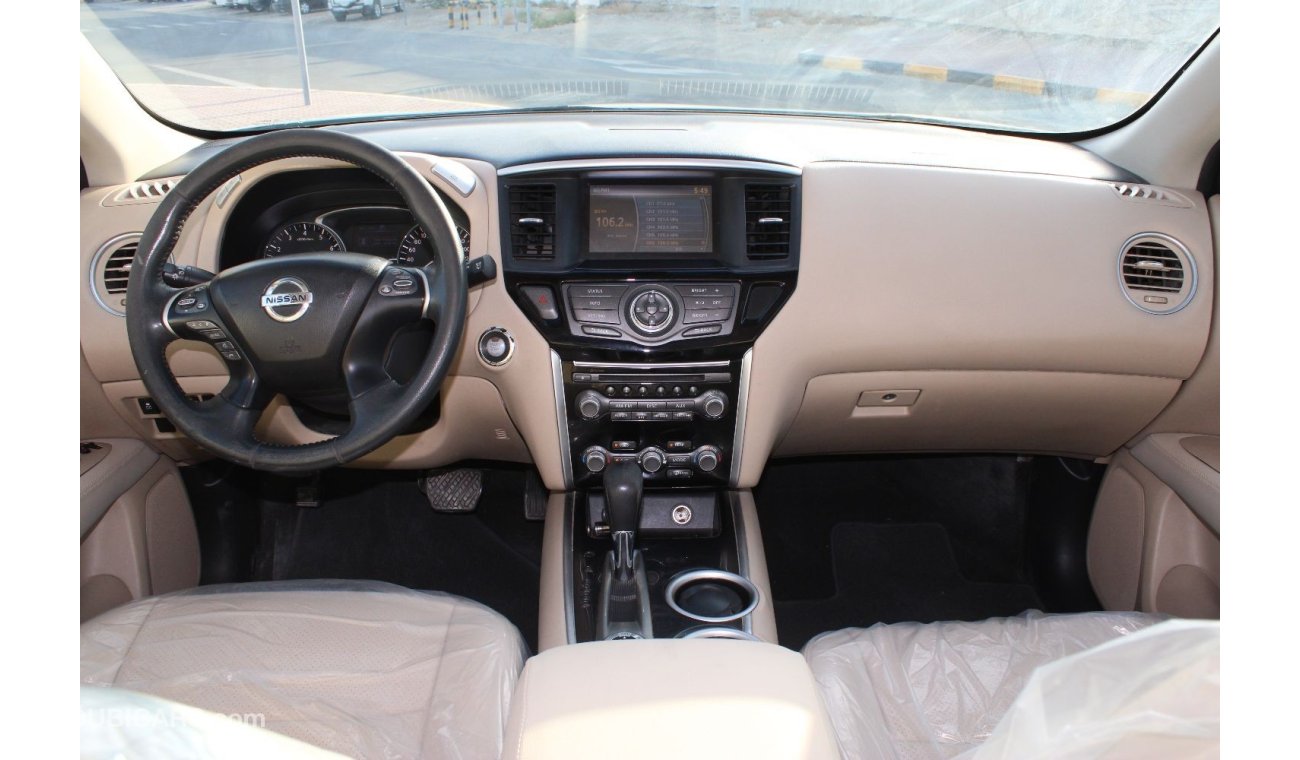 Nissan Pathfinder Nissan Pathfinder 2016 GCC, in excellent condition, without accidents, very clean from inside and ou