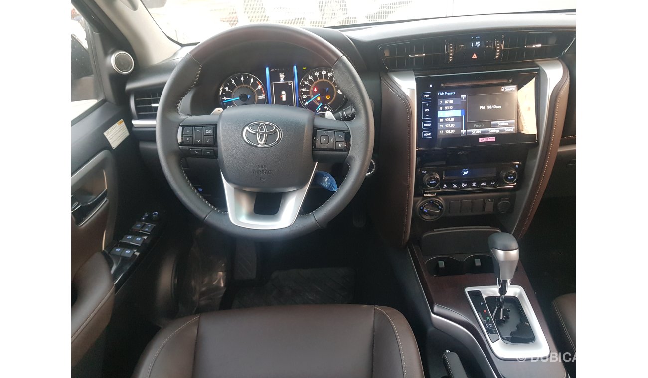 Toyota Fortuner SR5 4.0L V6 4x4 with Leather Seats