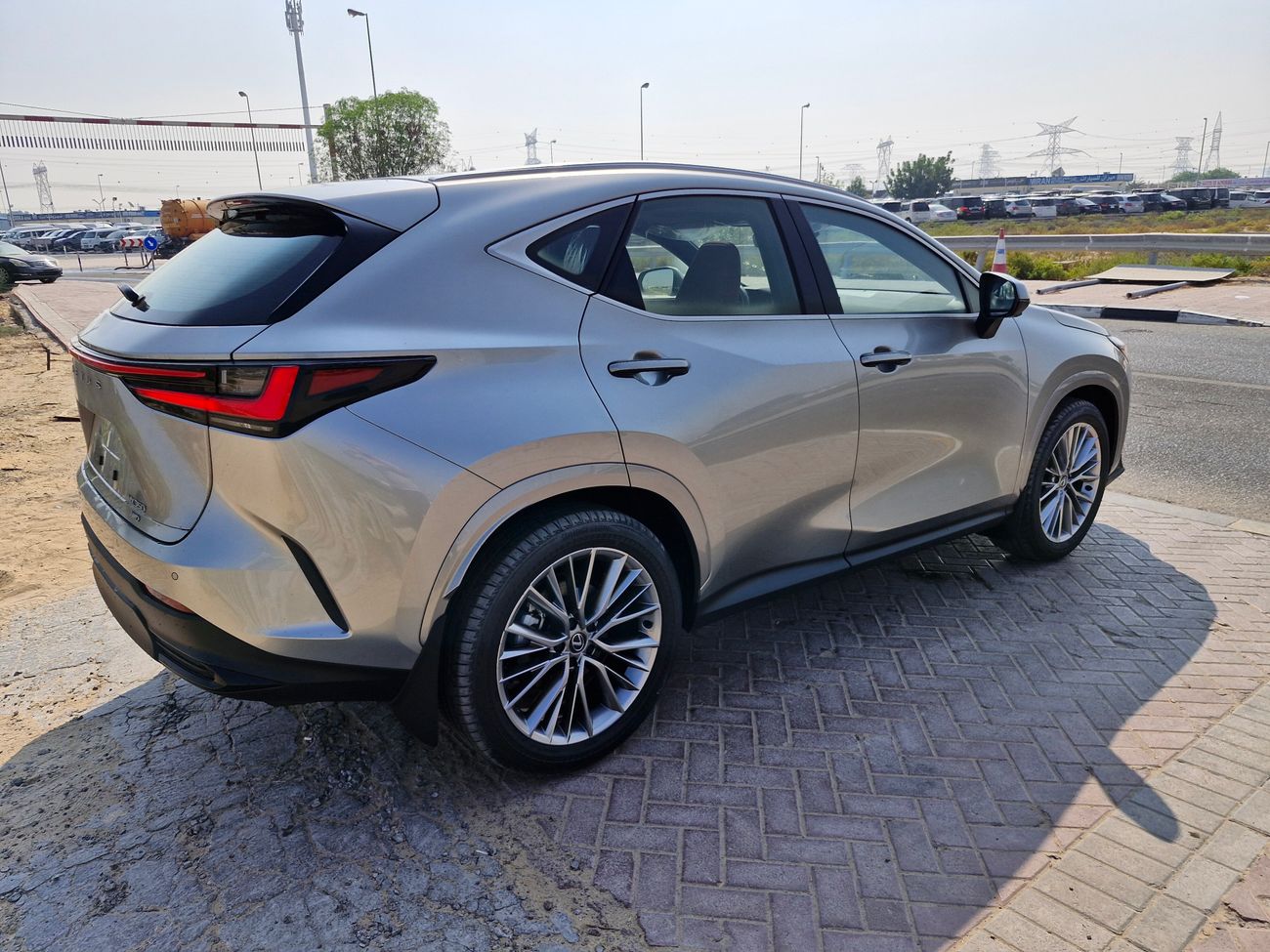 Lexus NX350 Prestige 2025 AWD 2.4L GCC With 360° Camera + Hud 0Km (Export Only)