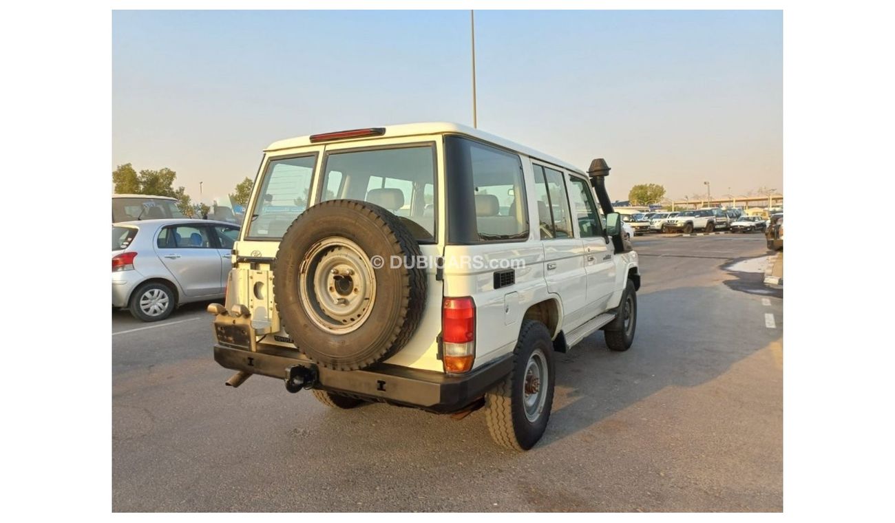 Toyota Land Cruiser 70 TOYOTA LAND CRUISER HARD TOP LEFT HAND DRIVE (PM 839)