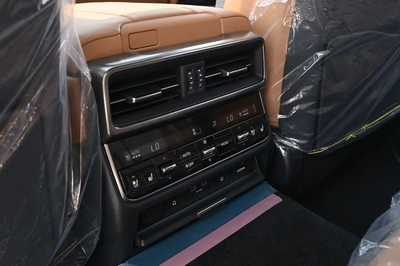 لكزس LX 700h Lexus LX700h Signature 3.5L Twin-Turbo + Hybrid V6, Model 2025, Color Green inside Tan